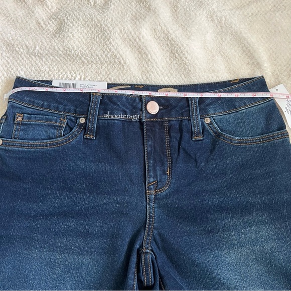 Seven7 Weekend Short Rolled Cuff 5" Inseam Denim Short - Picture 7 of 10